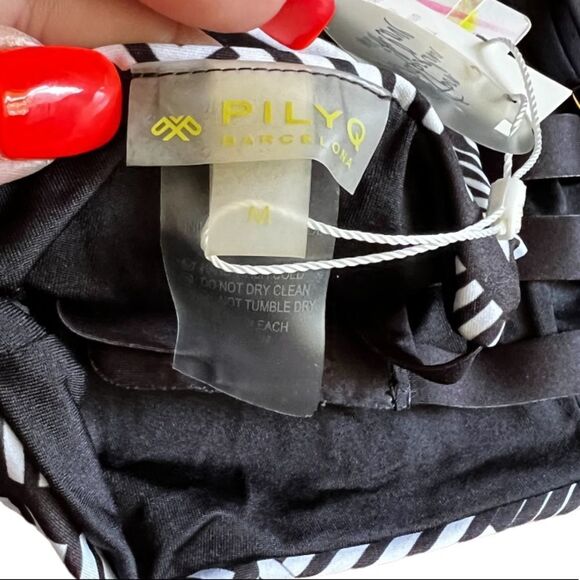 PilyQ Bikini‎ Top nwt - Picture 4 of 7